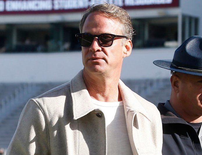 Lane Kiffin says he has 'a lot of praying to do' before deciding on Ole Miss future