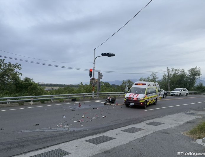 台東死亡車禍！小貨車左轉與直行機車碰撞　騎士送醫不治