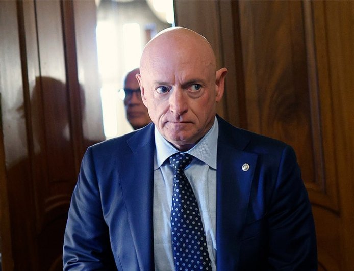 Mark Kelly pressed on whether he would refuse orders if he was still in uniform