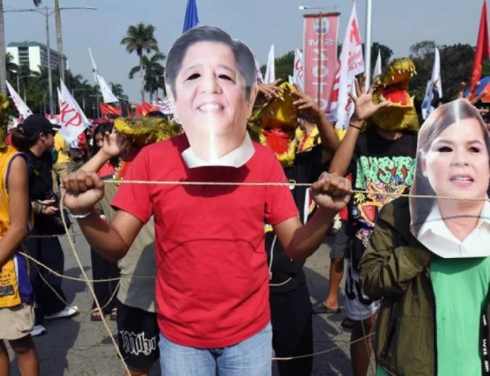 菲律宾数千民众集会，要求马科斯因贪腐丑闻辞职