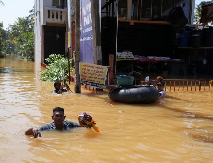 南亞洪災釀900死！印尼至少442人亡　斯里蘭卡14萬人撤離