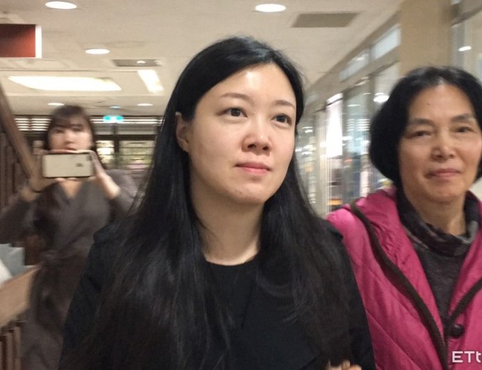 「華爾街女神」殺小姑奪產　生母偽造1.2億本票被抓包