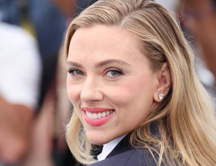 Scarlett Johansson Says No Man Had Ever Asked Her Out 'Traditionally' Before Husband, Colin Jost