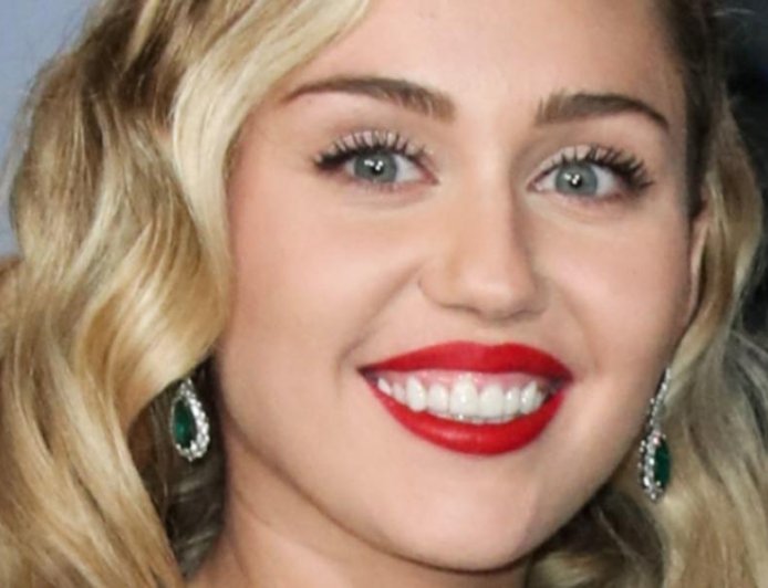 Miley Cyrus Sends Engagement Rumors Soaring With One Red Carpet Detail