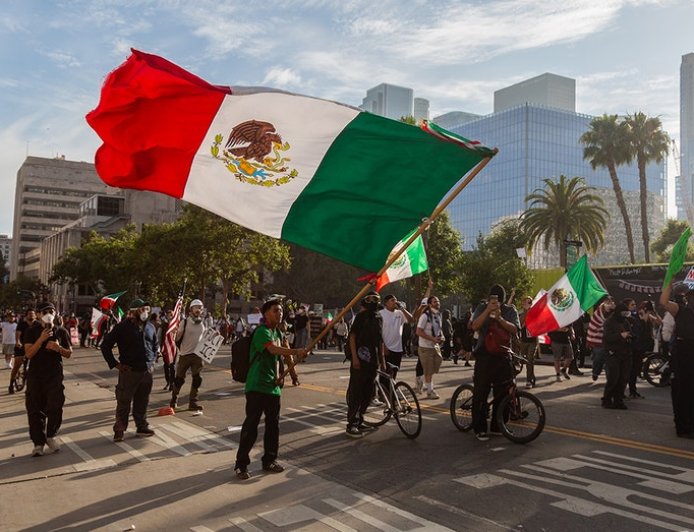 Top expert exposes how elites are encouraging immigrants to not assimilate into American culture