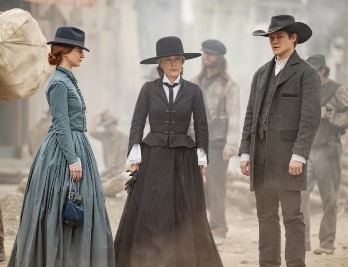 6 New Shows to Watch This Weekend on Netflix, Peacock and More (December 5-7)