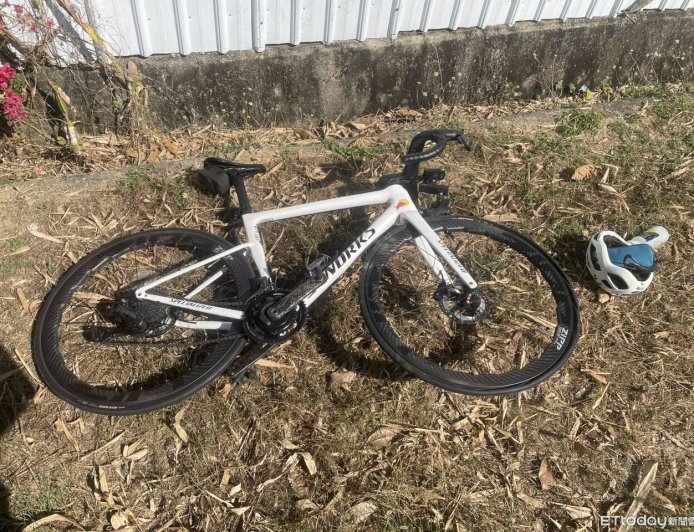 男彰化139縣道摔車！鎖骨斷了30萬自行車毀了　修車費嚇死人