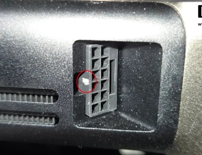 用户称 RTX 5080 电源接口卡扣脱落，英伟达拒绝为其更换显卡