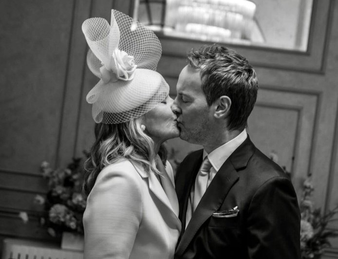 《慾望城市》莎曼珊戲外梅開四度　69歲新娘狀態好到發光