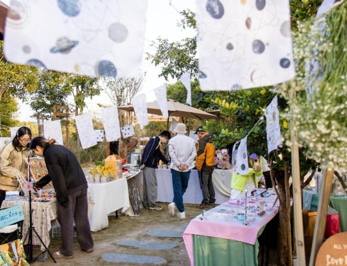 台州椒江：“精神独立艺术市集”热闹开市