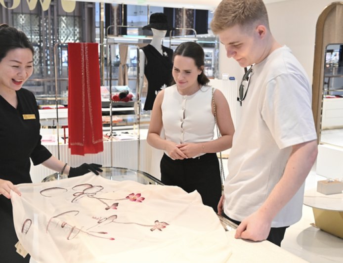 同比增285%，前11个月办理离境退税境外旅客人数大幅增加