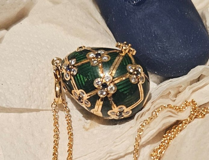 Police wait six days for suspected thief to naturally pass stolen $19K Fabergé pendant