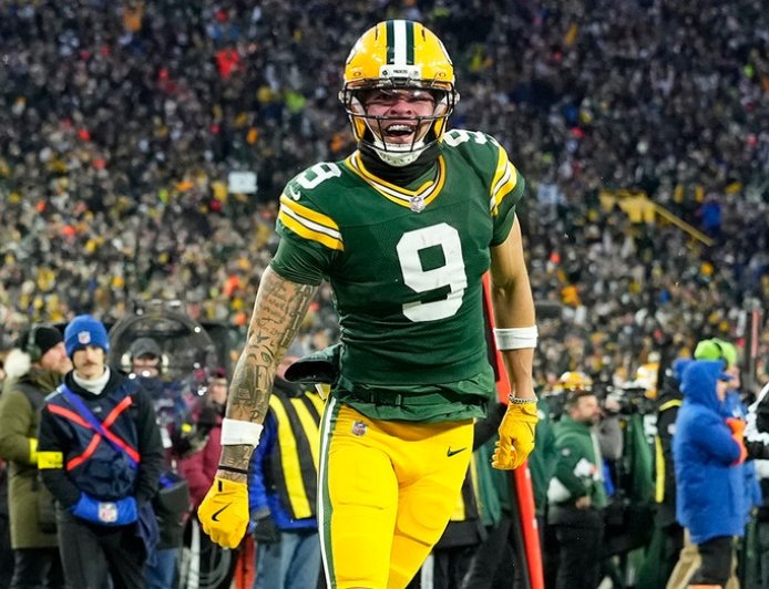 Packers seal crucial NFC North win over Bears in thrilling fashion at Lambeau Field