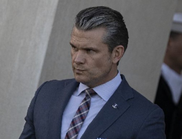 美民主党施压 要求政府公布二次打击“运毒船”视频