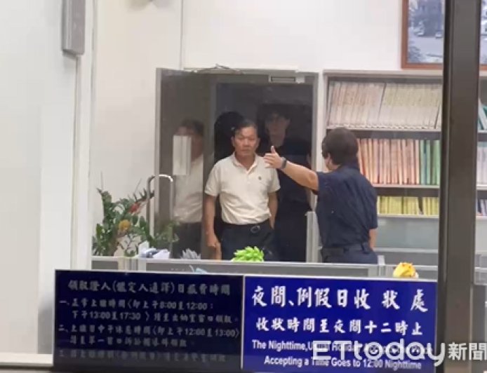 快訊／2.2億籌到了！三地總裁鍾嘉村交保獲釋　須戴電子腳鐐8月