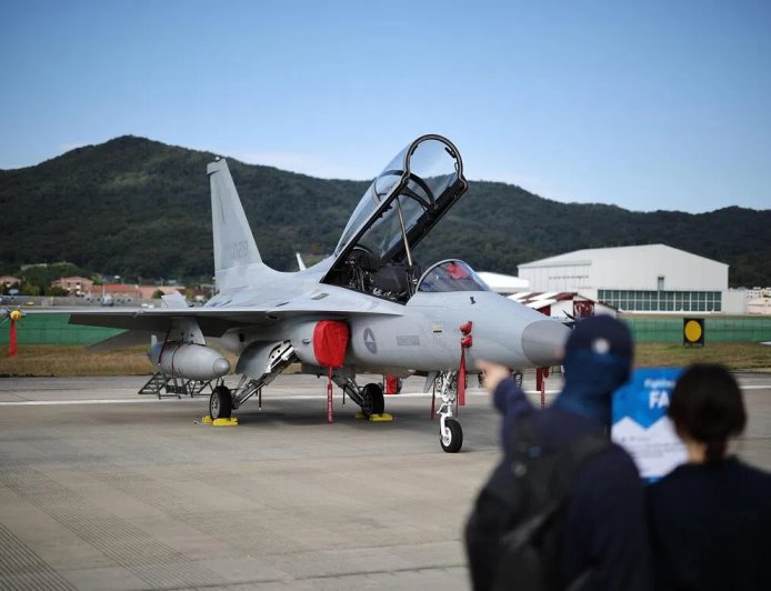 中俄九架军机进入韩国防识区 韩出动军机应对