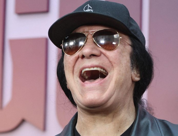 TV Interview Goes Off the Rails After Gene Simmons’ Unexpected Move