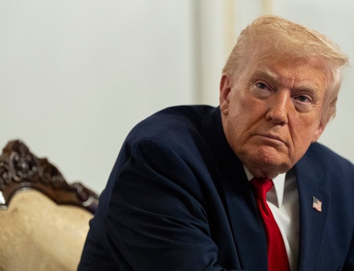 13 Republicans defy GOP leadership, vote with Dems to advance repeal of Trump order on federal unions