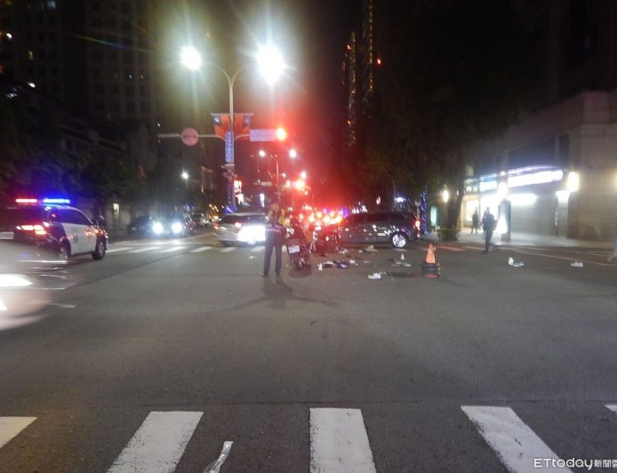 台中嚴重車禍1死1傷！女駕駛衝撞2機車「騎士拋飛慘死」