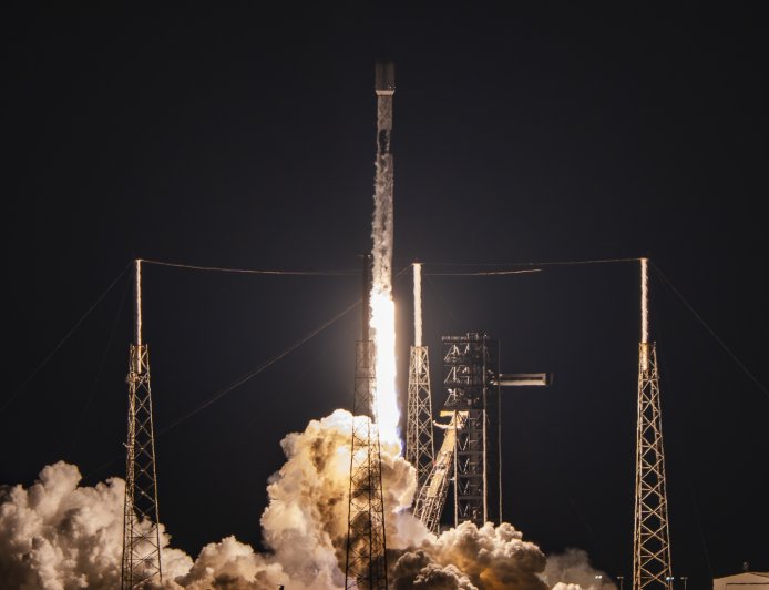 SpaceX敲定内部股票交易 估值约达8000亿美元