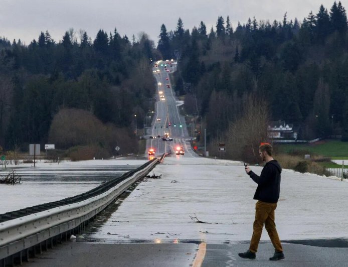 华盛顿州遭遇严重洪灾 特朗普宣布联邦紧急状态
