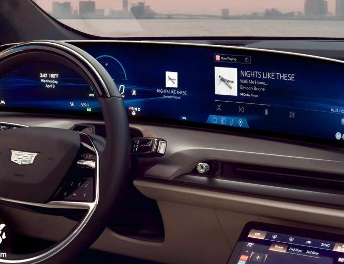 弃用苹果 CarPlay 后，通用汽车为部分车型推出原生 Apple Music 应用