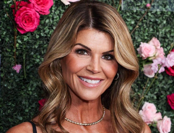 Lori Loughlin Steps Out From Marital Woes To Career Comeback Announcement