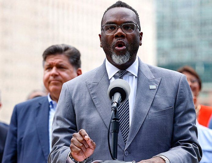 Chicago 'lost its mind' financially under Mayor Brandon Johnson, Washington Post warns