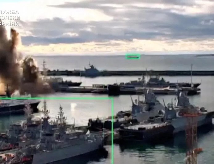 乌称“首次”用无人潜航器使俄潜艇丧失行动力 俄方否认