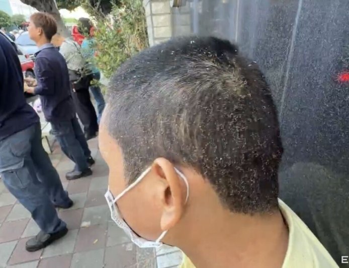 快訊／高雄塑膠廠大火 ！員工頭髮燒焦逃命：爆炸聲響就燒起來