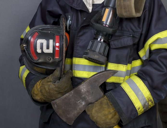 研究发现消防防护服含有潜在有害阻燃化学物质