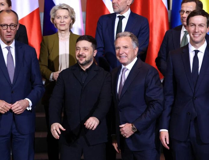 法国要求在领土谈判前 为乌克兰提供强有力的保障