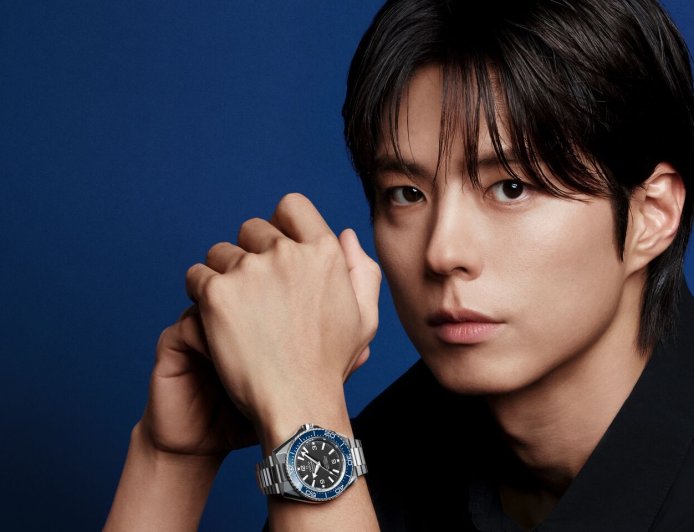 朴寶劍變玄彬同事　當歐米茄大使耍酷