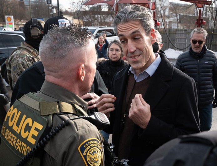 Border Patrol chief, progressive mayor caught on camera in tense street showdown: ‘Excellent day in Evanston’