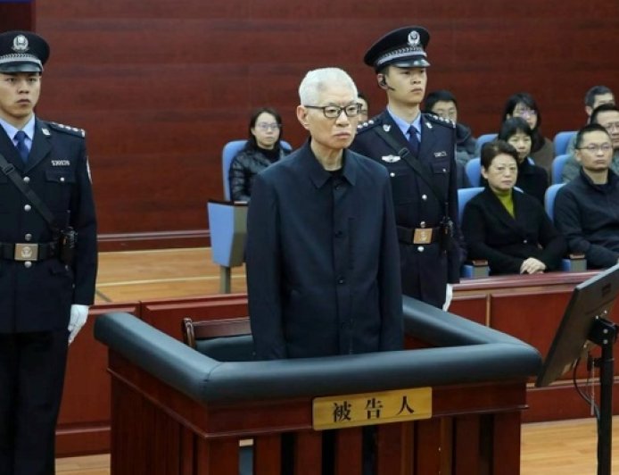 四川省政协原副主席崔保华被判14年：受贿6539万，已认罪悔罪积极退赃