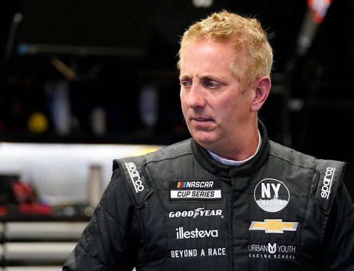 Racing world remembers former NASCAR driver Greg Biffle after deadly plane crash