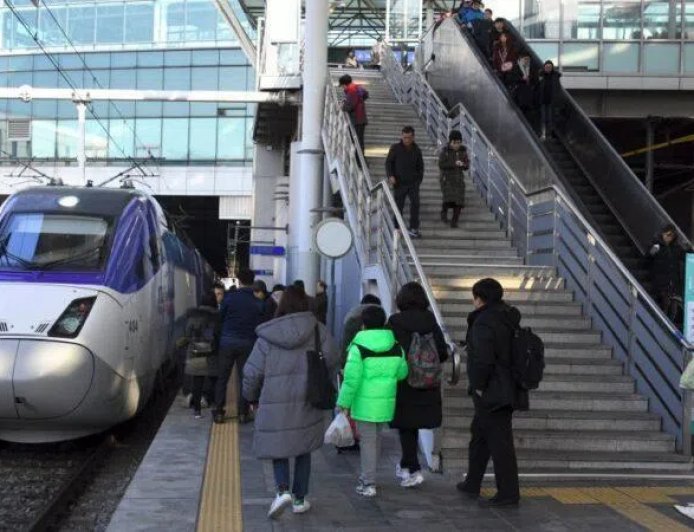 韩国铁路工会宣布下周起无限期罢工