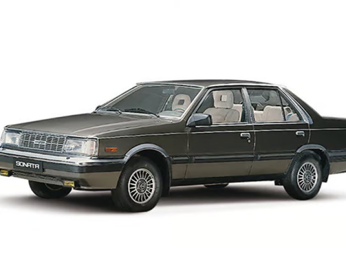 将复古风贯彻到底，现代下一代索纳塔被曝将致敬 80 年代初代车型