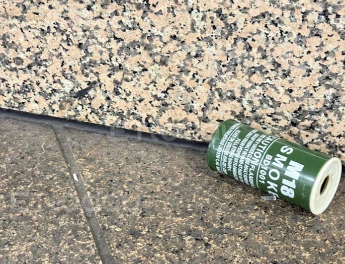 快訊／煙霧彈顏色型號曝！北車遭攻擊猛竄白煙　乘客驚逃1人傷