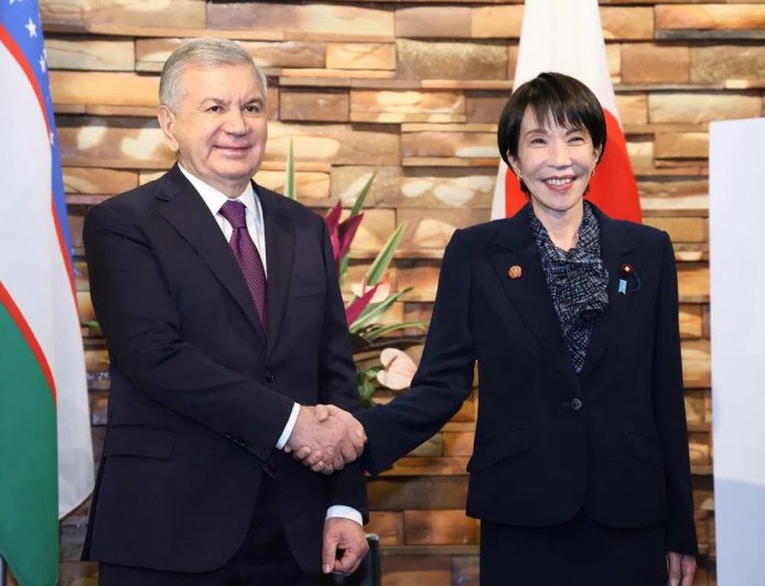 日本与中亚五国首脑会议 未来五年投资3万亿日元