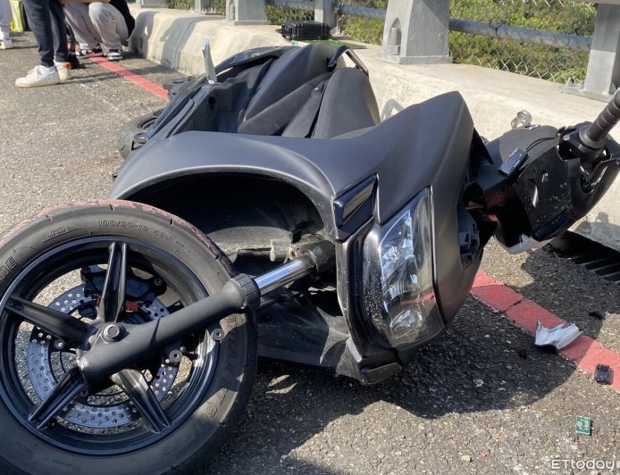 三地門谷川大橋死亡事故！17歲少年騎電動車撞橋墩　送醫不治