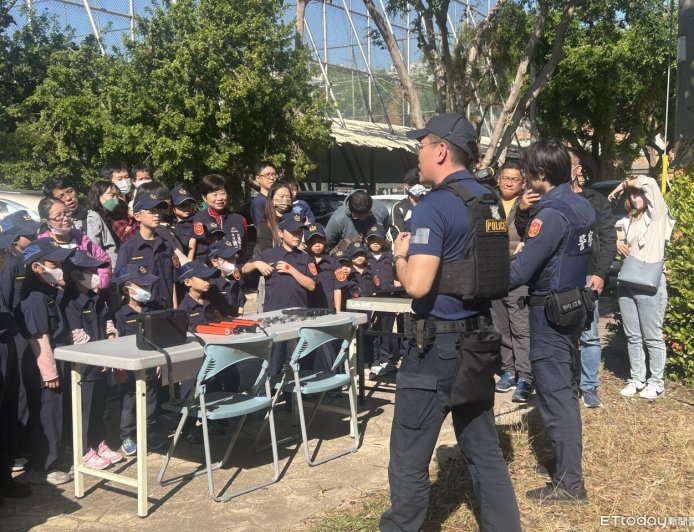 學童遇持刀隨機殺人怎麼辦　霧峰警：不說話、趕快跑