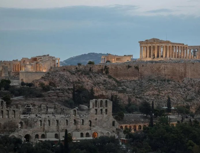 希腊旅游业今年或又刷新年度纪录