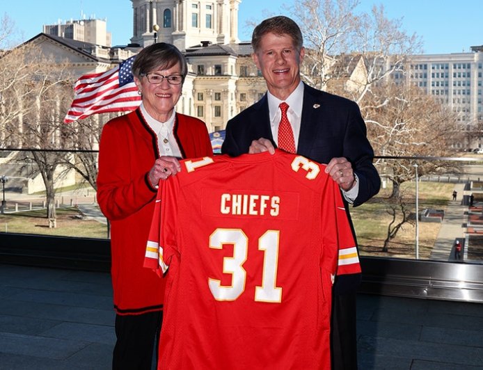 Chiefs announce relocation to Kansas by the 2031 NFL season with new domed stadium