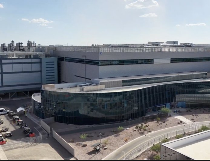 前董事锐评为何英特尔代工业务难吸引人：最大问题是既当伙伴又当对手