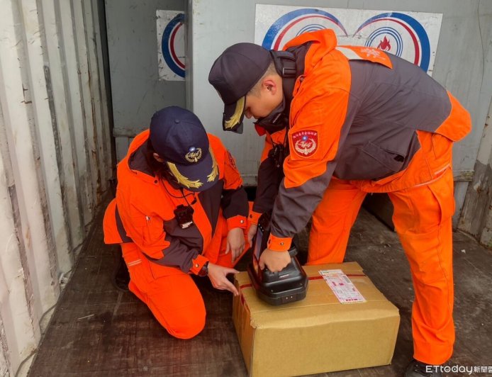 國內航線貨物夾藏「花生娘娘」　攔查發現簡體字加工品10.36公斤