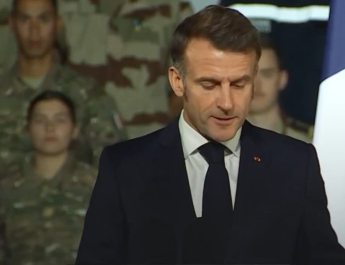 馬克宏公布法國啟動建造新航母　2038年取代「戴高樂號」