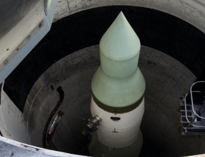 美炒作中国部署超百枚导弹 外交部驳斥