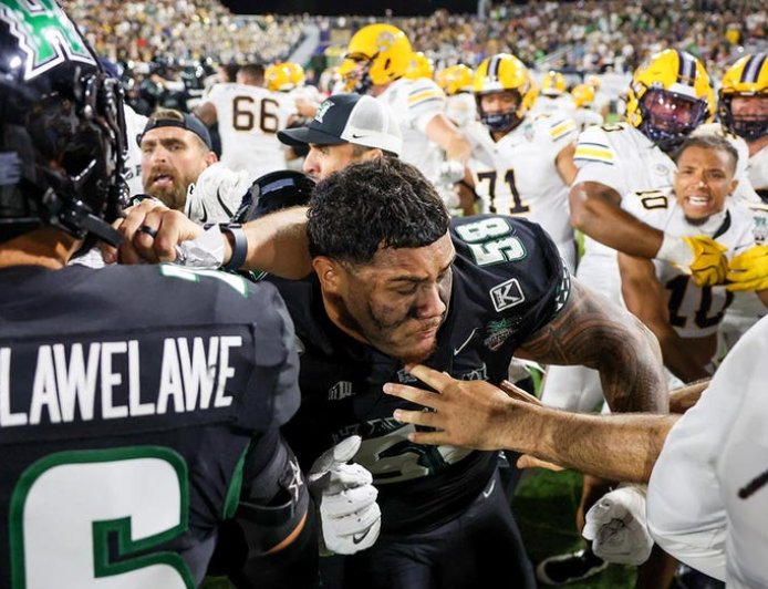 Hawaii, Cal players brawl as Rainbow Warriors pull off incredible comeback victory