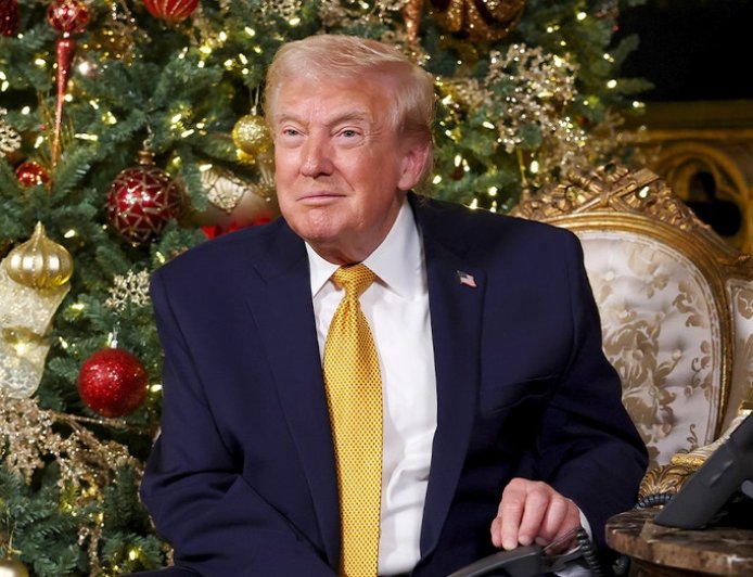 Trump lists accomplishments, says 'Radical Left Scum' are 'failing badly' in Christmas message